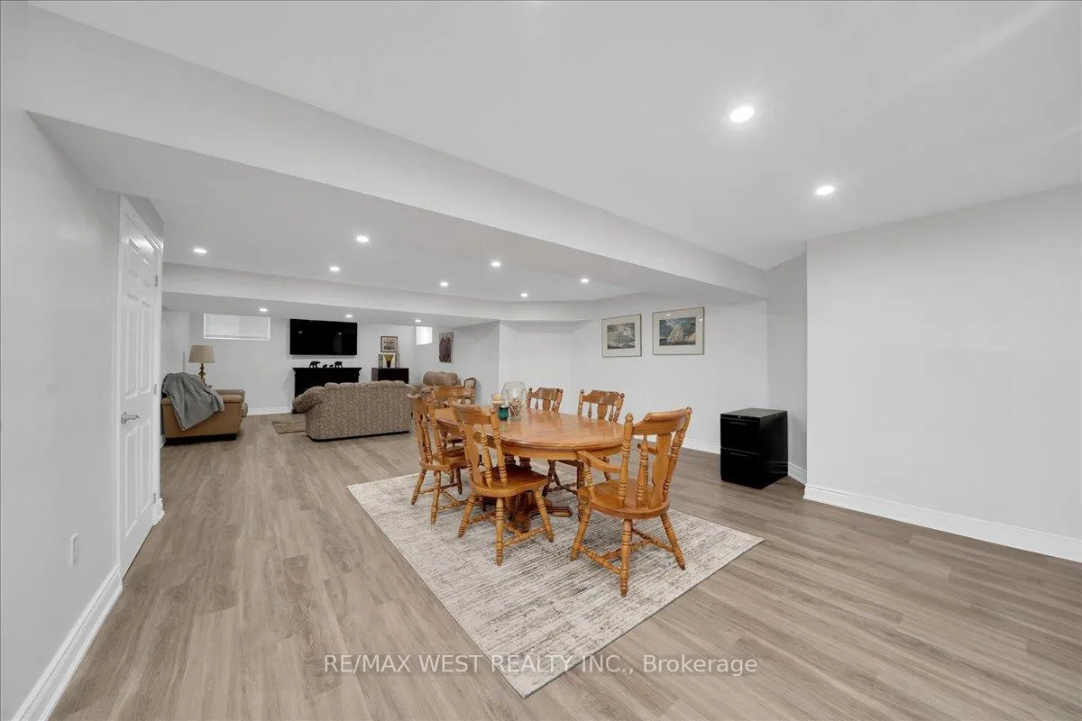 Photo 34 of Unit 2, 2 Reddington Drive, Caledon, Rural Caledon — HOMEH