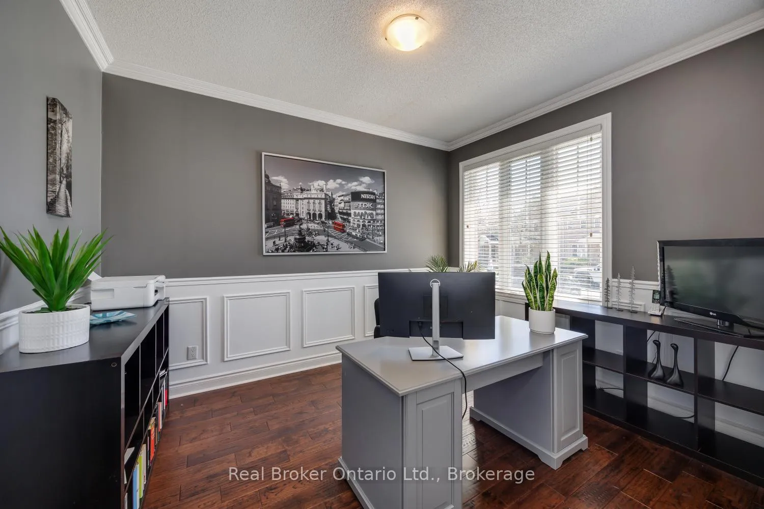 Photo 8 of 42 Ted Miller Crescent, Clarington, Bowmanville — HOMEH