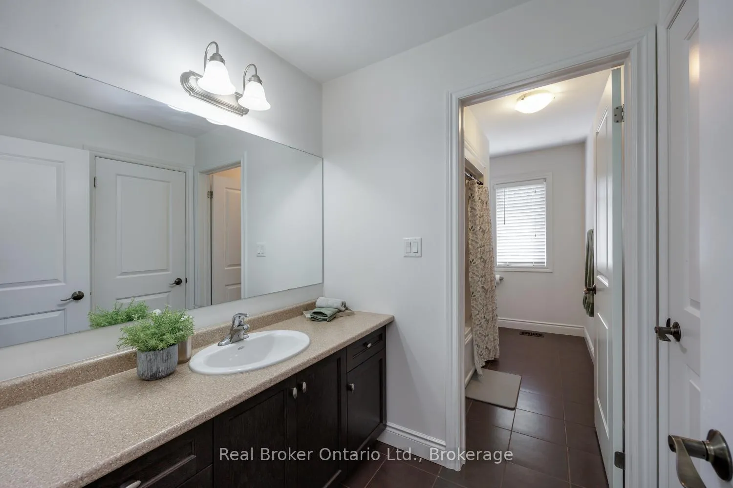 Photo 35 of 42 Ted Miller Crescent, Clarington, Bowmanville — HOMEH