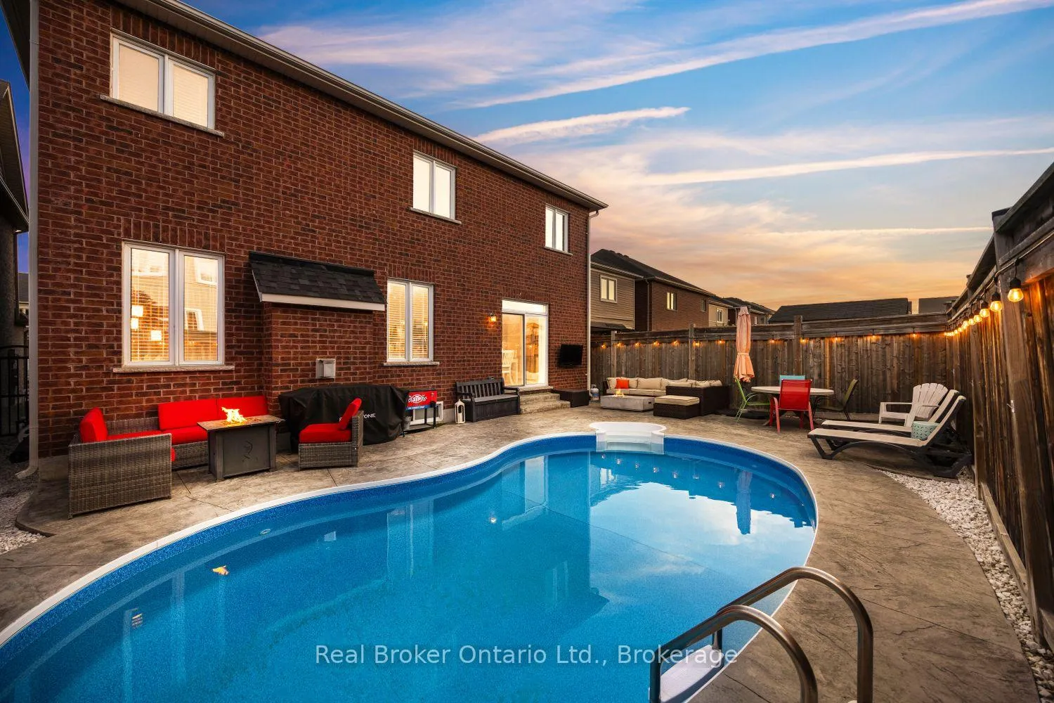 Photo 45 of 42 Ted Miller Crescent, Clarington, Bowmanville — HOMEH