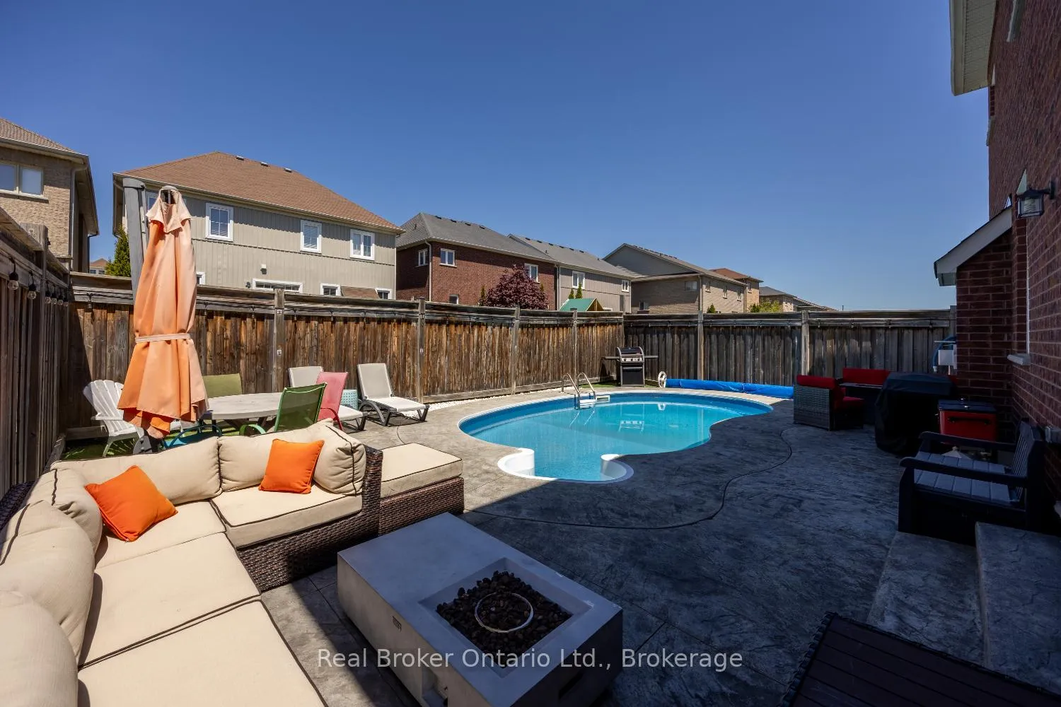 Photo 47 of 42 Ted Miller Crescent, Clarington, Bowmanville — HOMEH