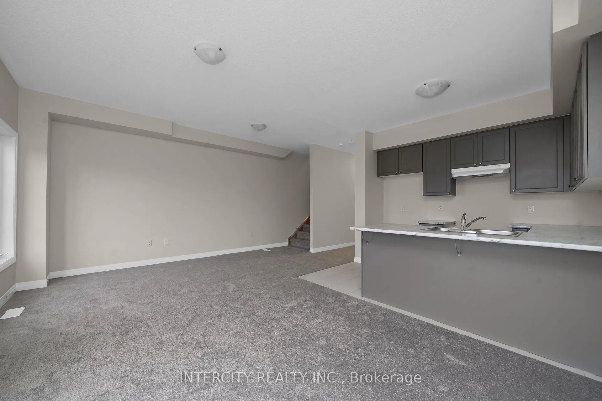 Photo 8 of Unit Blk 7 Unit 4, 118 Gordon Street, Shelburne — HOMEH