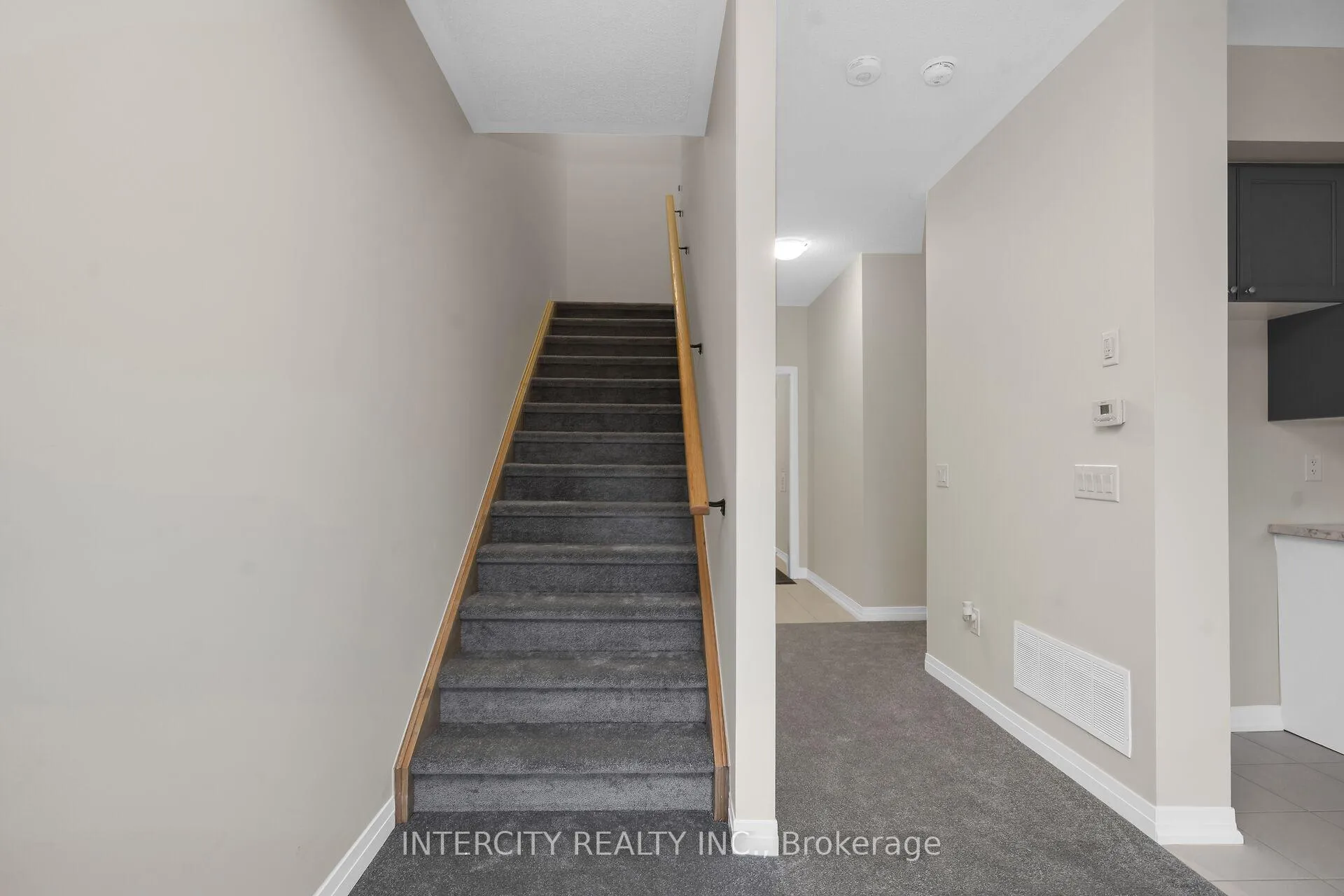 Photo 14 of Unit Blk 7 Unit 4, 118 Gordon Street, Shelburne — HOMEH