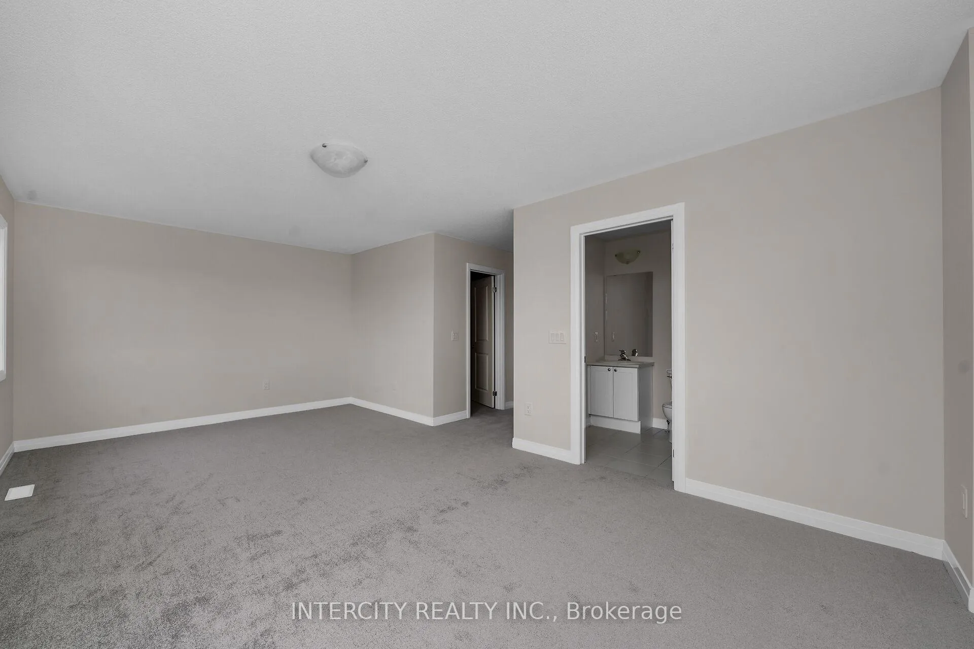 Photo 17 of Unit Blk 7 Unit 4, 118 Gordon Street, Shelburne — HOMEH