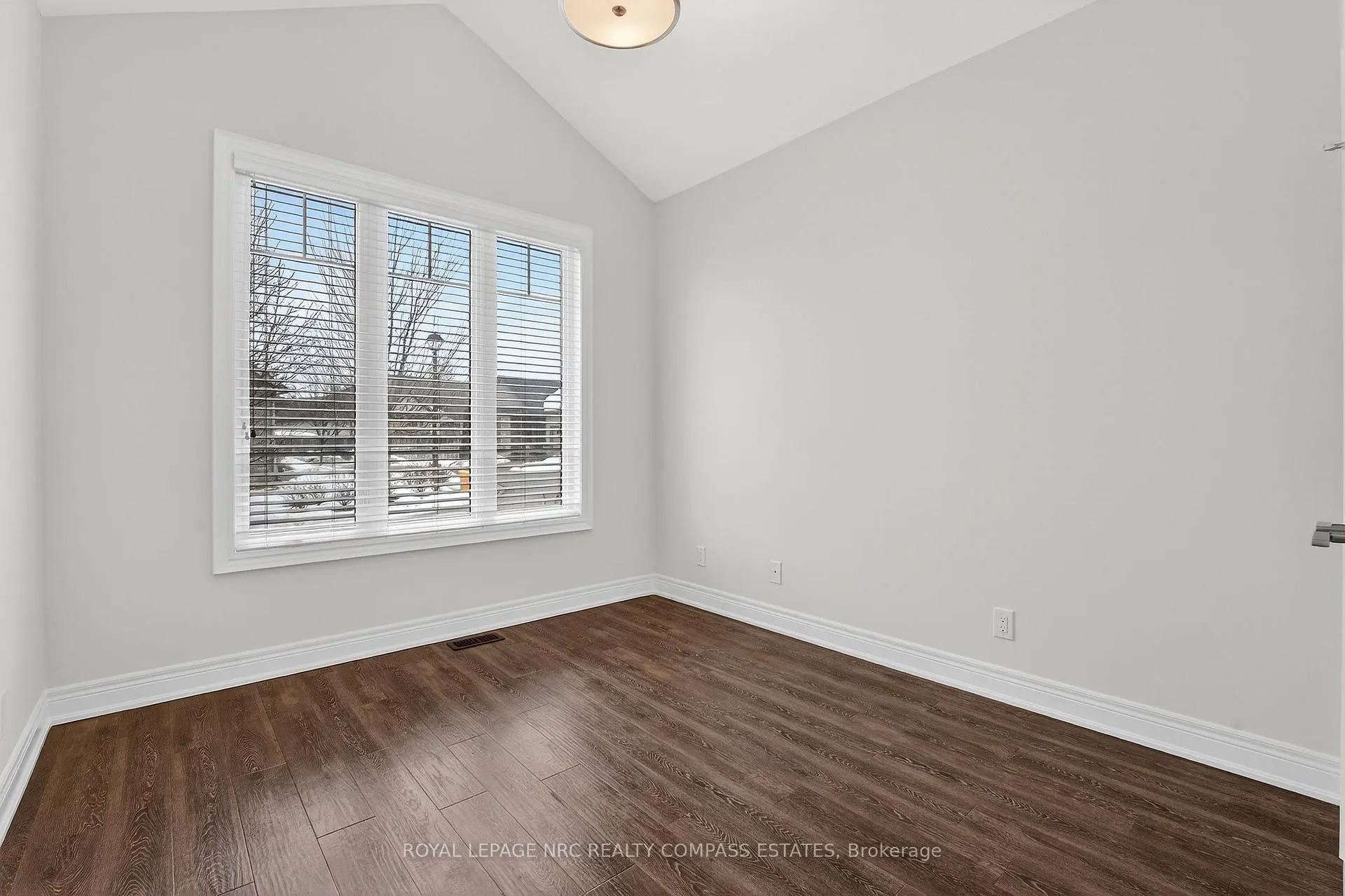 Photo 11 of 3 Tabitha Court, St. Catharines, Carlton/Bunting — HOMEH