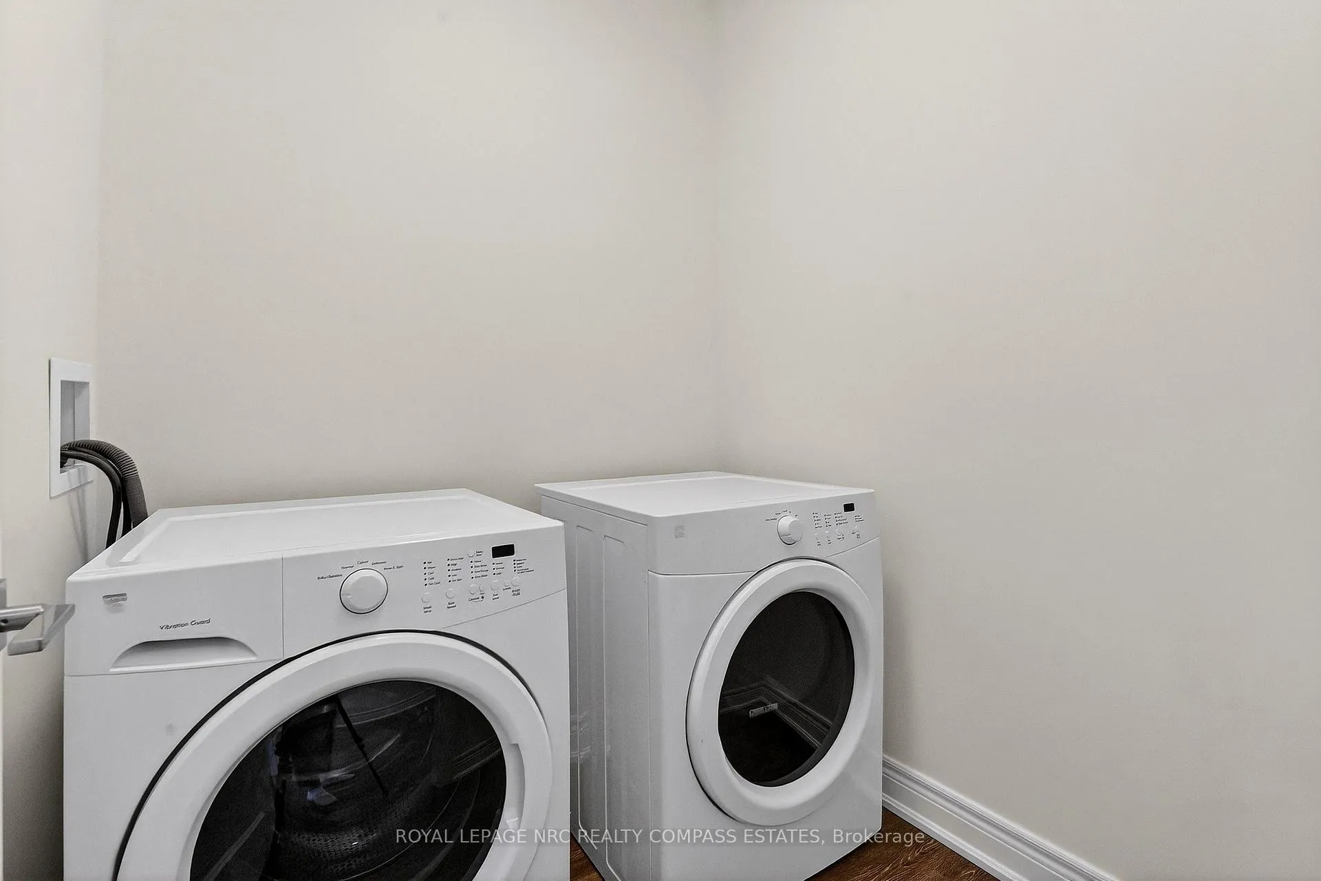 Photo 13 of 3 Tabitha Court, St. Catharines, Carlton/Bunting — HOMEH