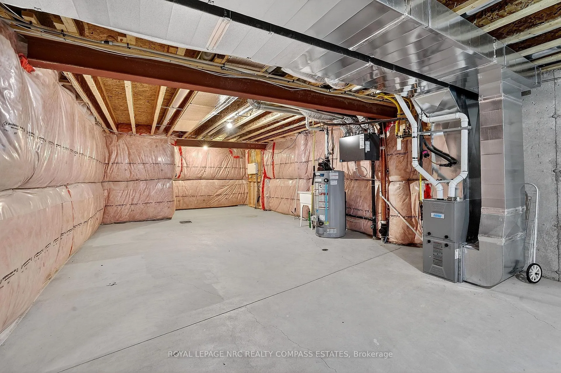 Photo 36 of 3 Tabitha Court, St. Catharines, Carlton/Bunting — HOMEH