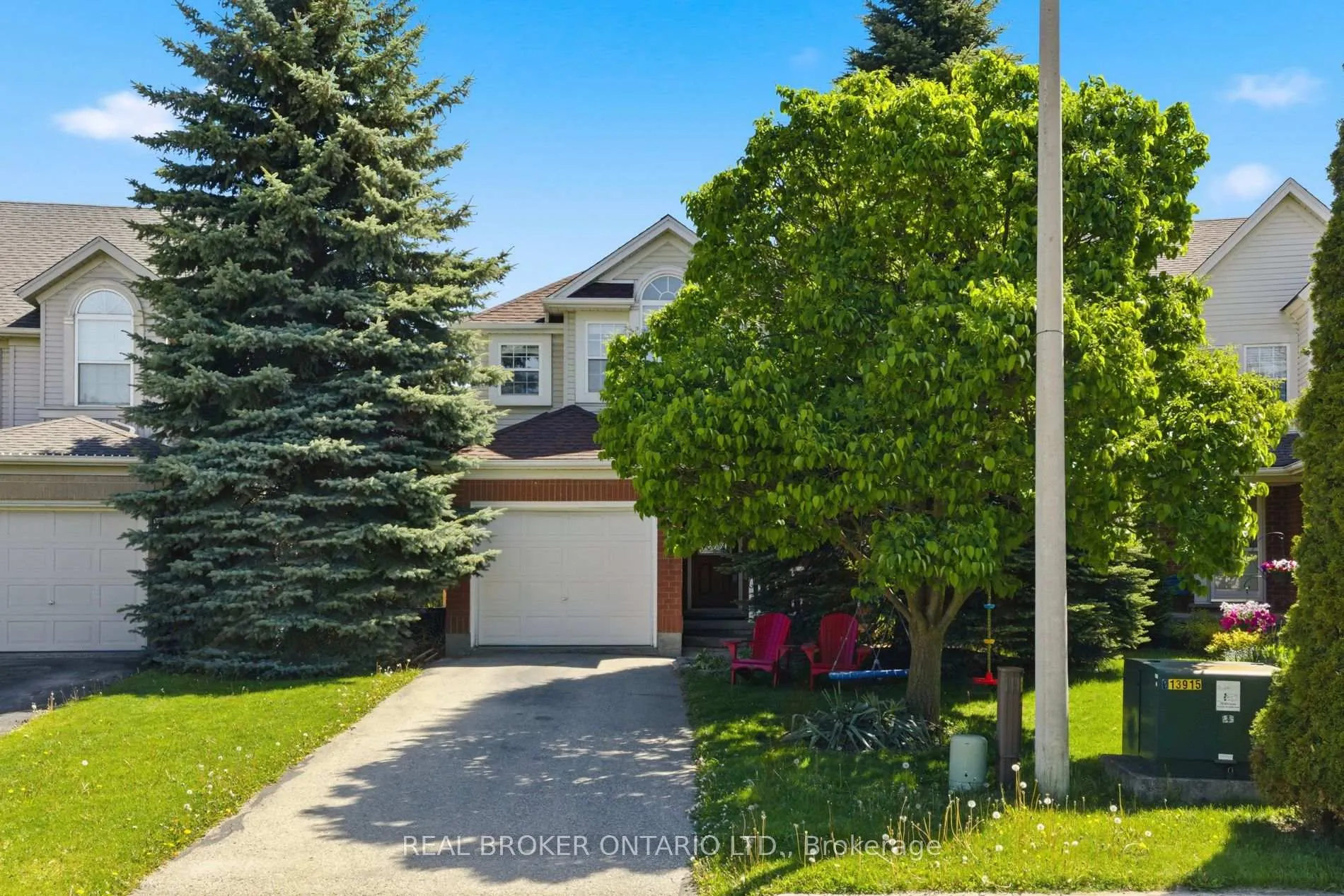 Photo 3 of 179 Dalecroft Place, Waterloo, Laurelwood — HOMEH