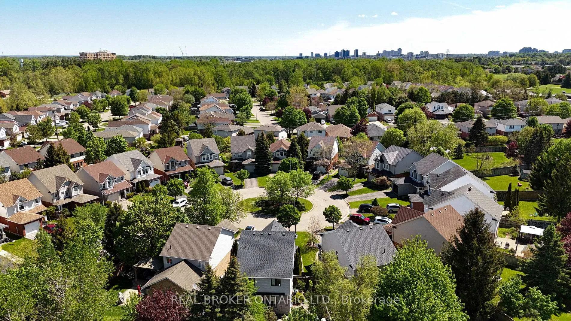 Photo 5 of 179 Dalecroft Place, Waterloo, Laurelwood — HOMEH