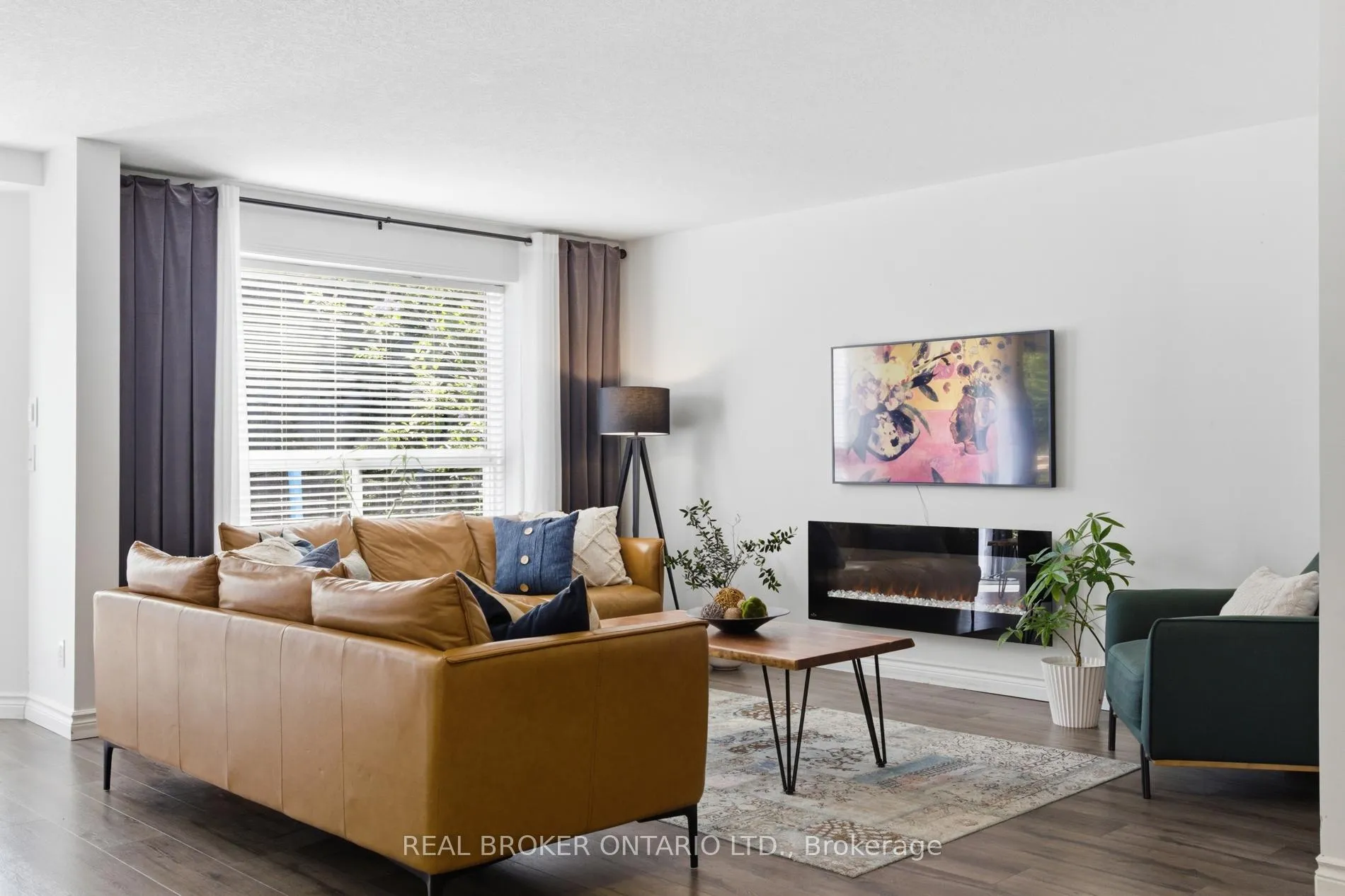 Photo 13 of 179 Dalecroft Place, Waterloo, Laurelwood — HOMEH