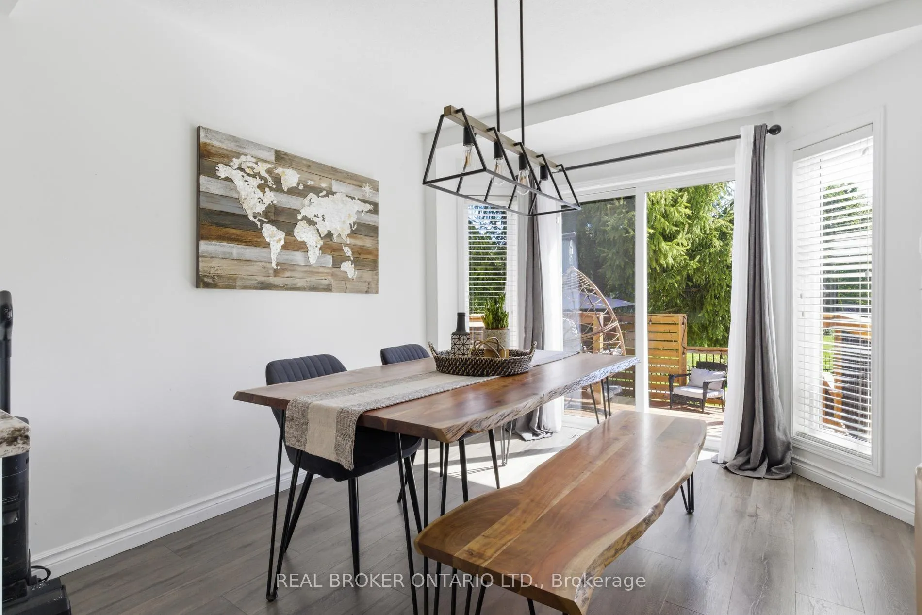 Photo 20 of 179 Dalecroft Place, Waterloo, Laurelwood — HOMEH