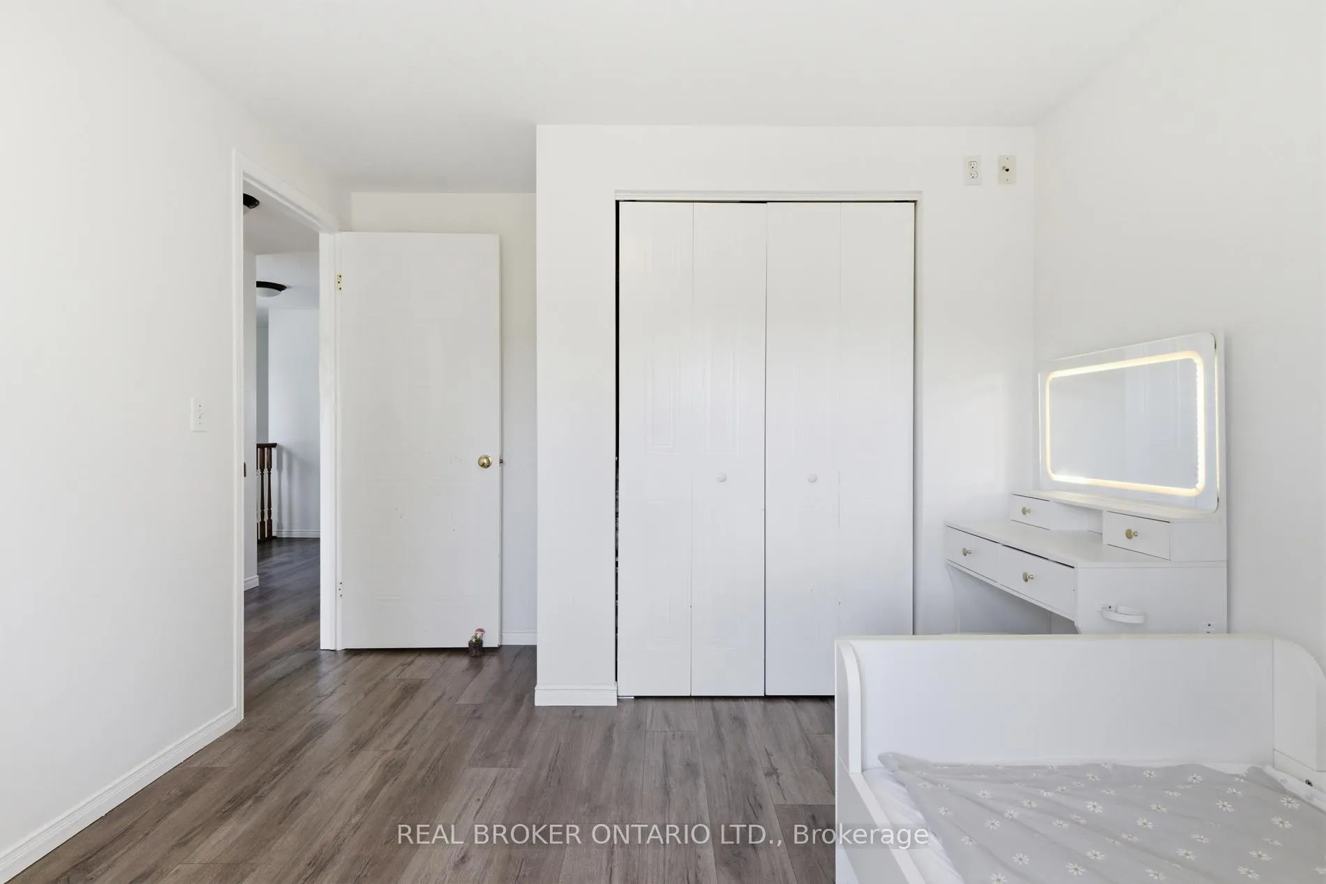 Photo 30 of 179 Dalecroft Place, Waterloo, Laurelwood — HOMEH