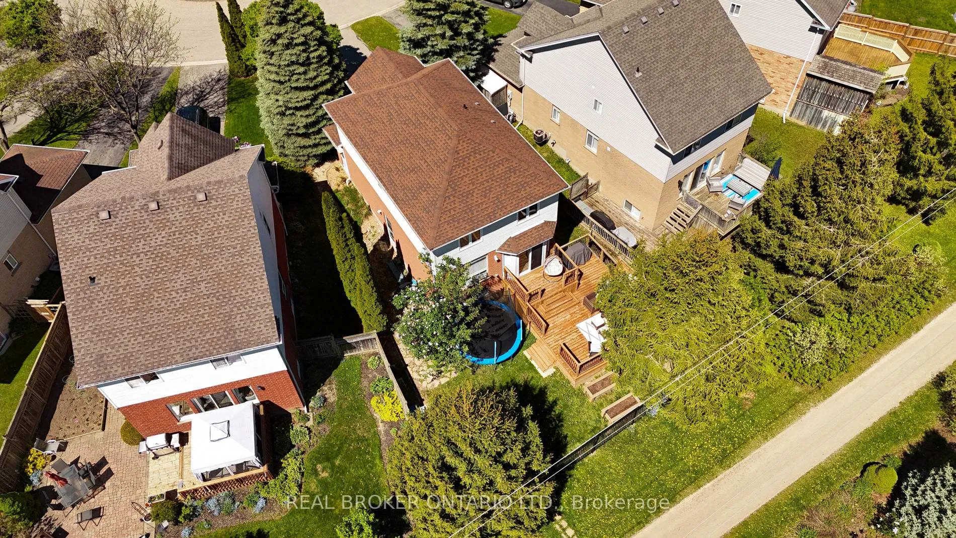 Photo 45 of 179 Dalecroft Place, Waterloo, Laurelwood — HOMEH