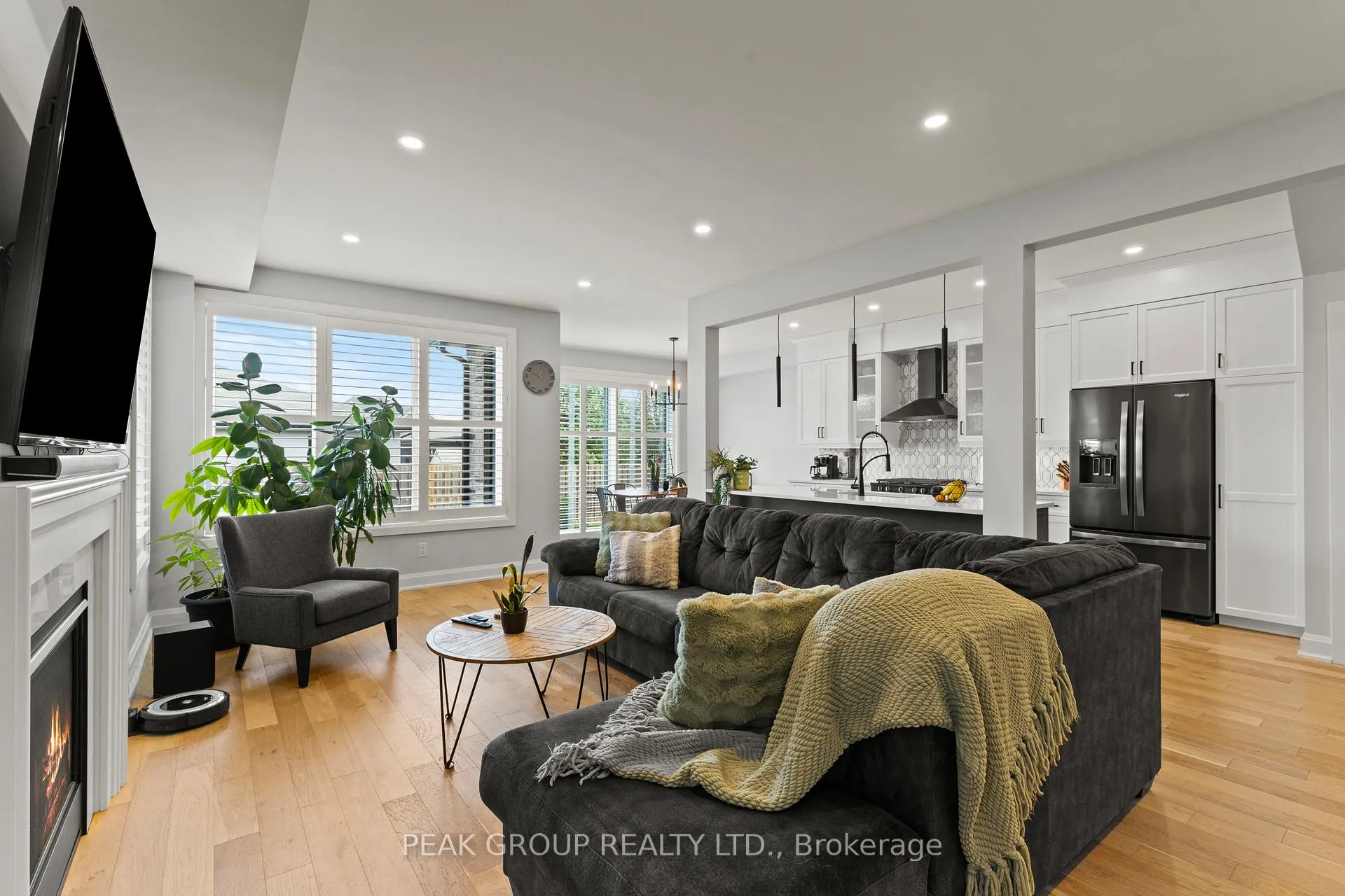 Photo 10 of 119 Susan Drive, Pelham, Fonthill — HOMEH
