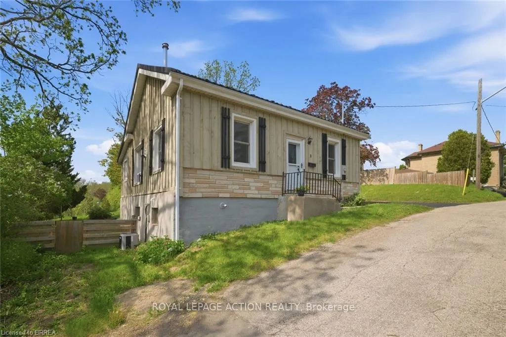 Photo 6 of 9 Keeton Lane, Brant, South Dumfries — HOMEH