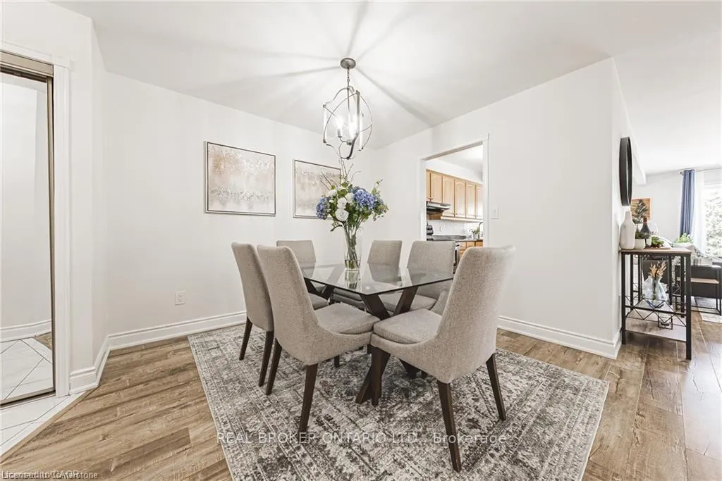Photo 13 of Unit 30, 3050 Pinemeadow Drive, Burlington, Headon — HOMEH