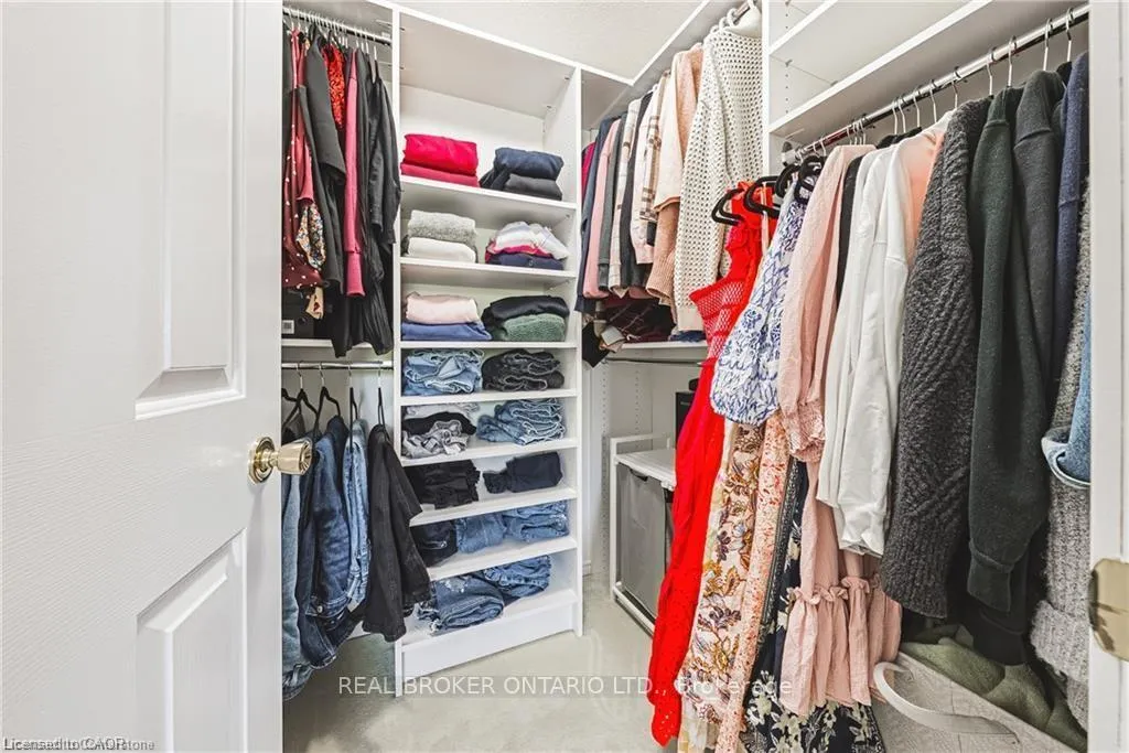 Photo 24 of Unit 30, 3050 Pinemeadow Drive, Burlington, Headon — HOMEH