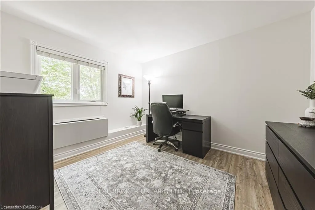 Photo 25 of Unit 30, 3050 Pinemeadow Drive, Burlington, Headon — HOMEH