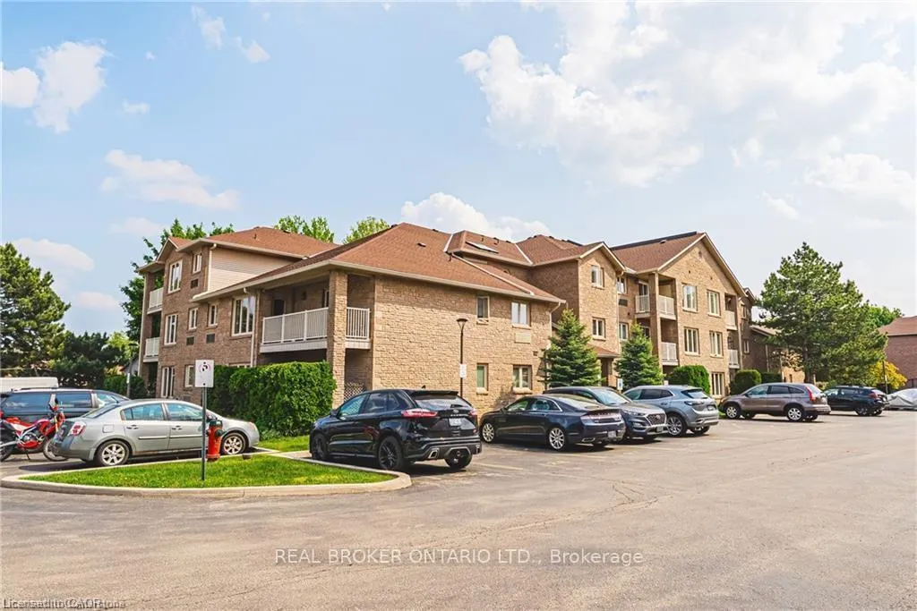 Photo 30 of Unit 30, 3050 Pinemeadow Drive, Burlington, Headon — HOMEH