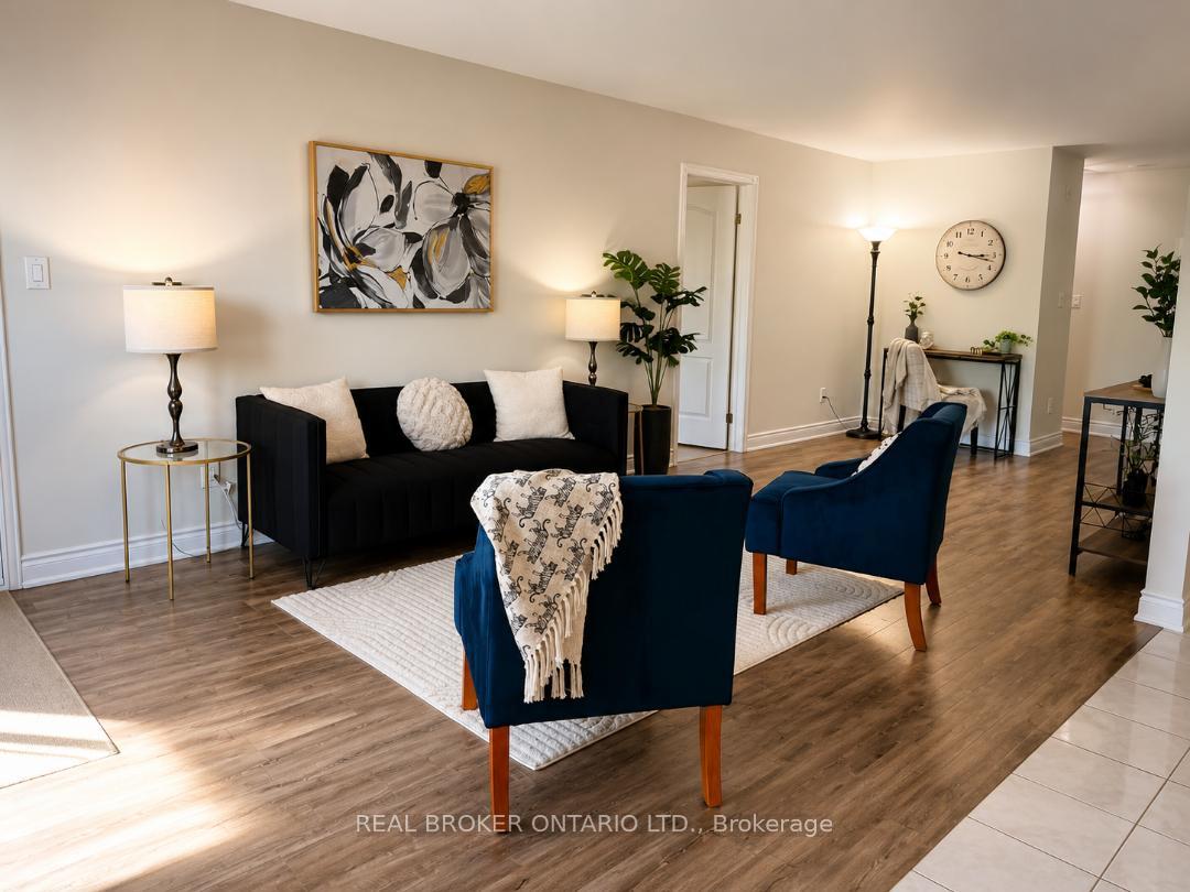 Photo 34 of Unit 30, 3050 Pinemeadow Drive, Burlington, Headon — HOMEH