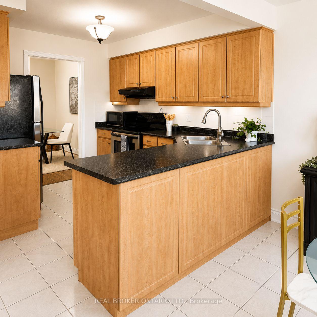 Photo 38 of Unit 30, 3050 Pinemeadow Drive, Burlington, Headon — HOMEH
