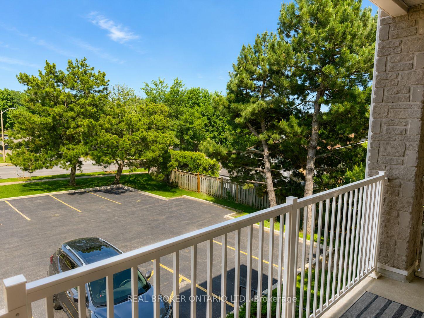 Photo 48 of Unit 30, 3050 Pinemeadow Drive, Burlington, Headon — HOMEH