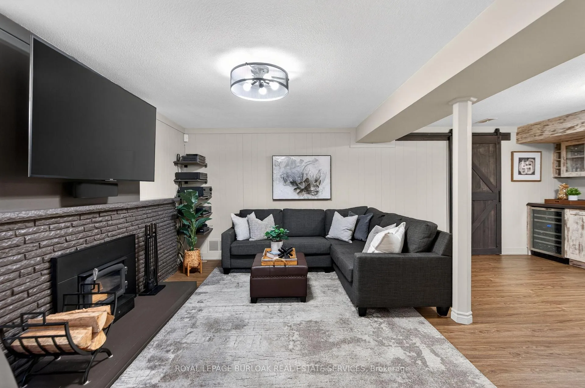 Photo 26 of 27 Shortland Crescent, Etobicoke, Willowridge-Martingrove-Richview — HOMEH
