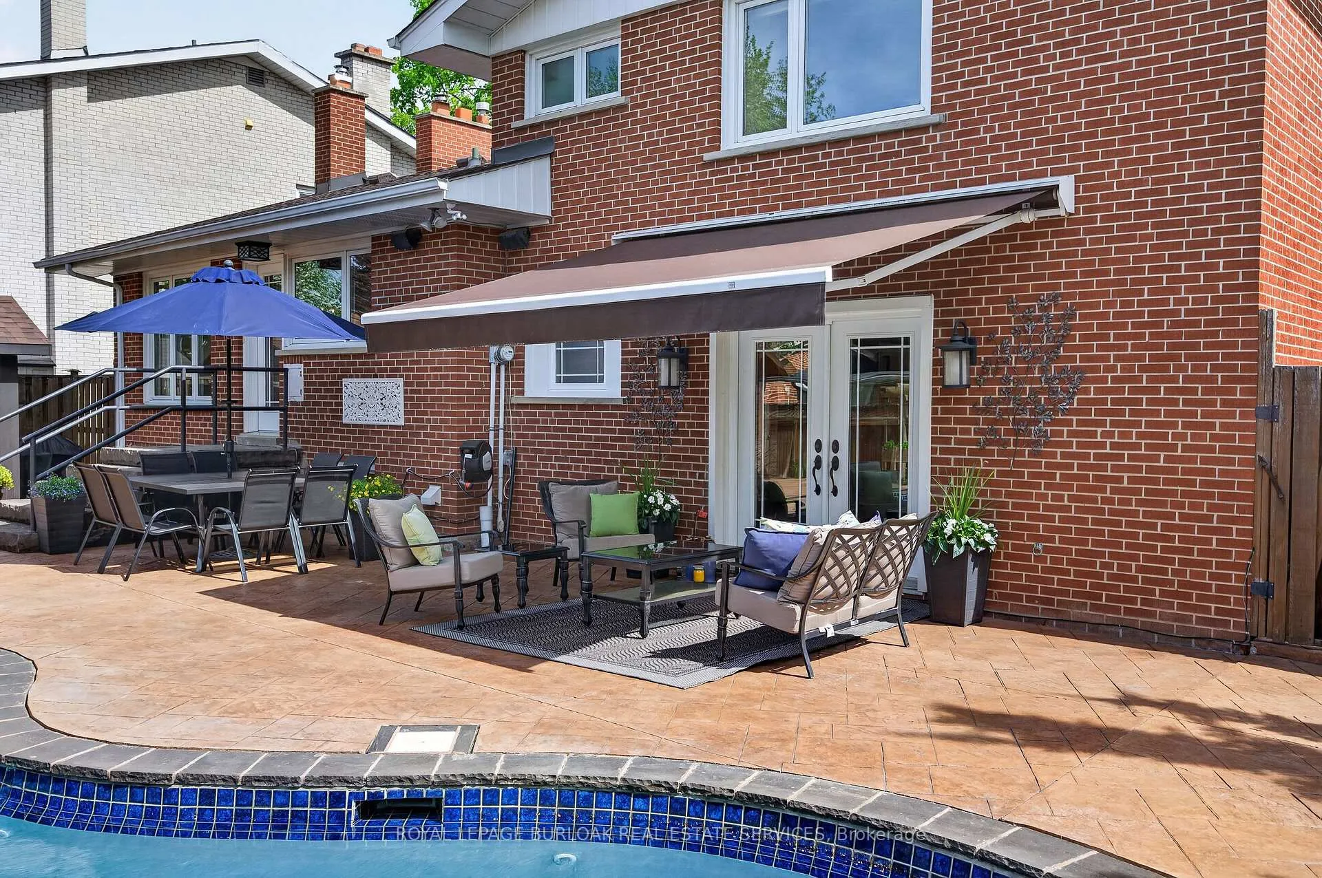 Photo 34 of 27 Shortland Crescent, Etobicoke, Willowridge-Martingrove-Richview — HOMEH