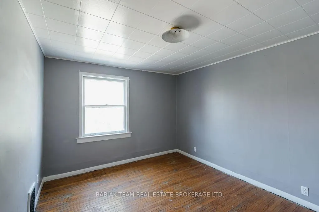 Photo 21 of 32 Radford Avenue, Toronto, High Park-Swansea — HOMEH