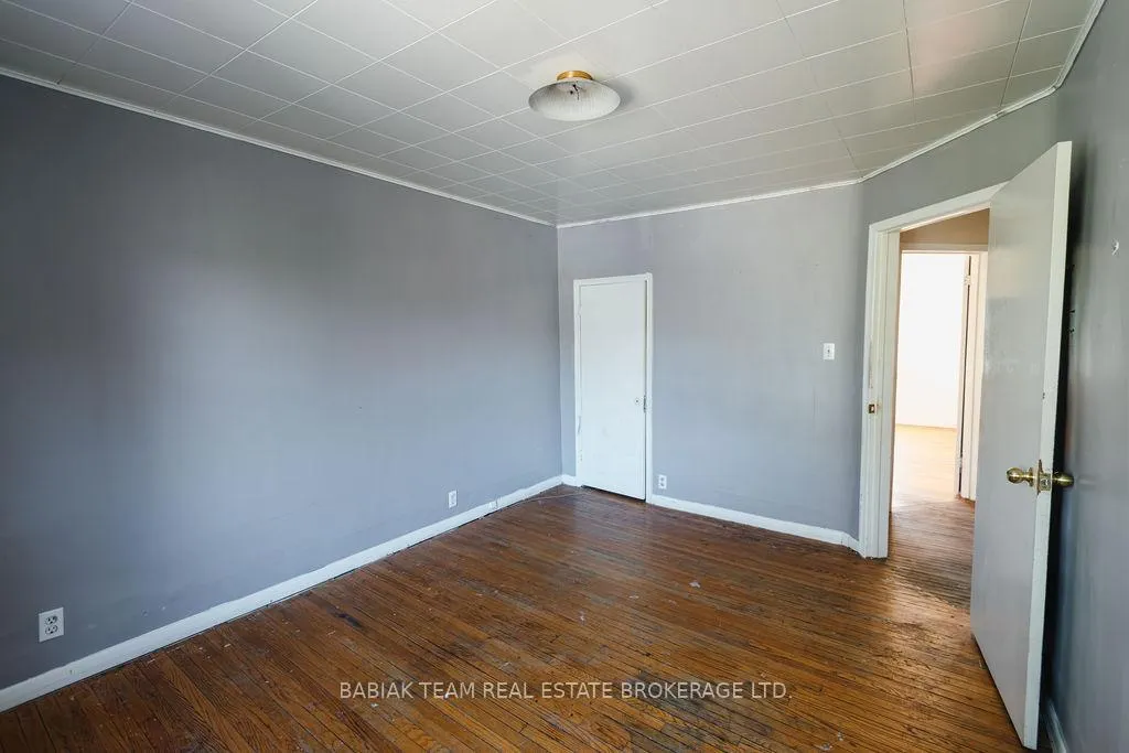 Photo 22 of 32 Radford Avenue, Toronto, High Park-Swansea — HOMEH