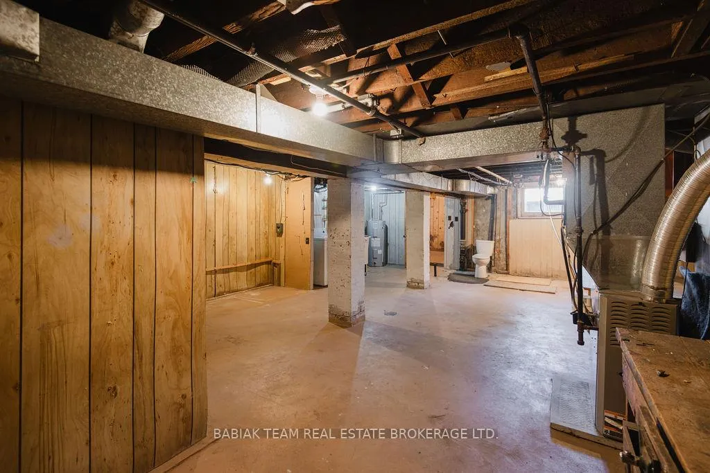 Photo 27 of 32 Radford Avenue, Toronto, High Park-Swansea — HOMEH
