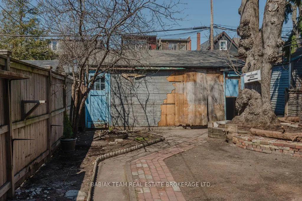 Photo 34 of 32 Radford Avenue, Toronto, High Park-Swansea — HOMEH