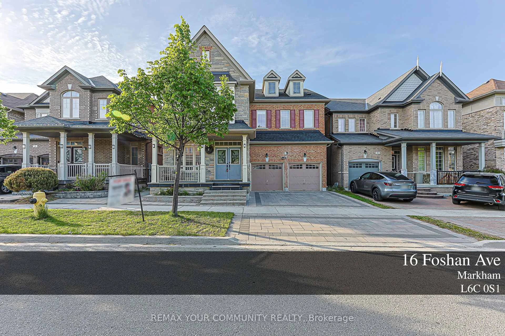 Photo 1 of 16 Foshan Avenue, Markham, Berczy — HOMEH