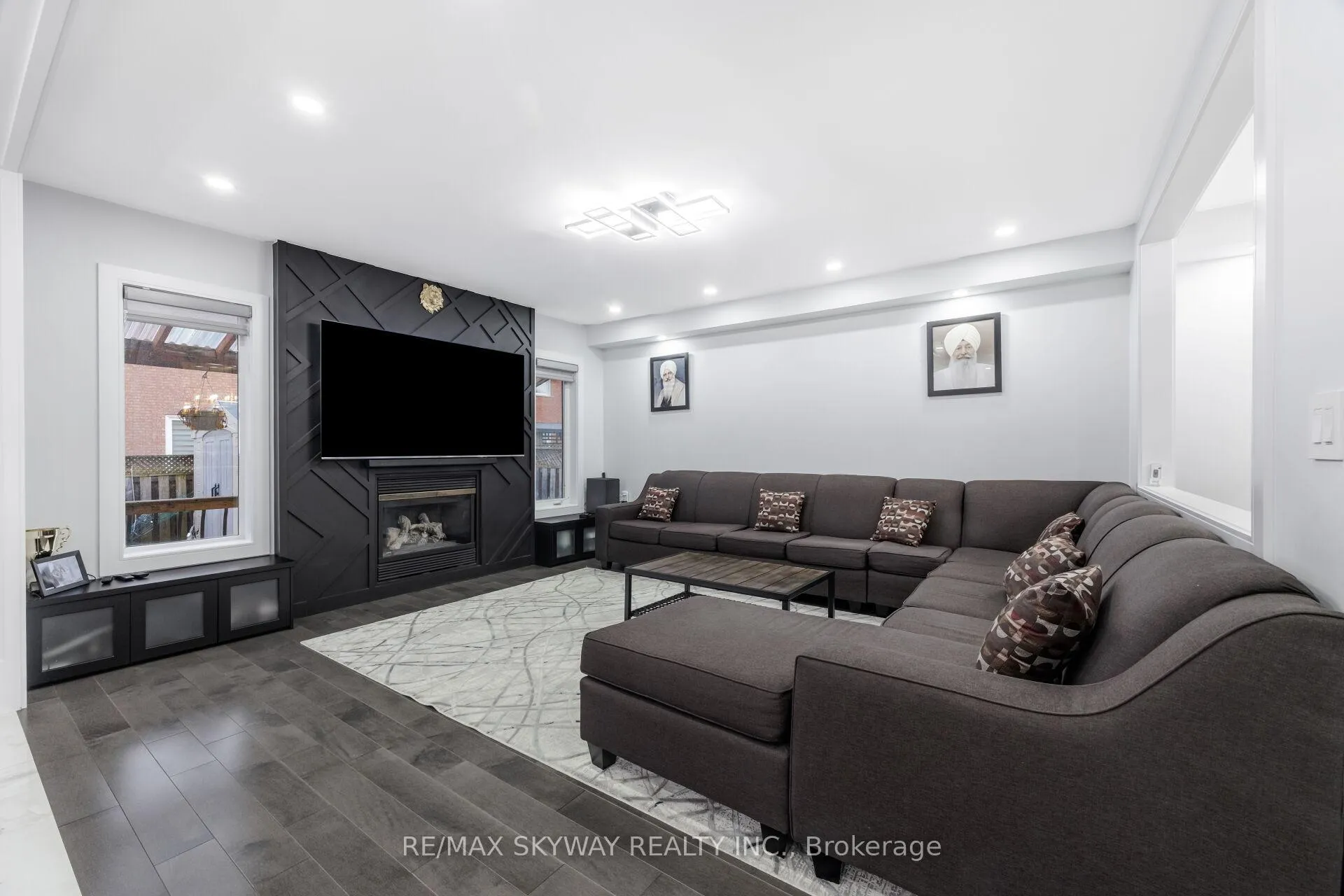Photo 9 of 32 Lady Belle Crescent, Brampton, Sandringham-Wellington — HOMEH