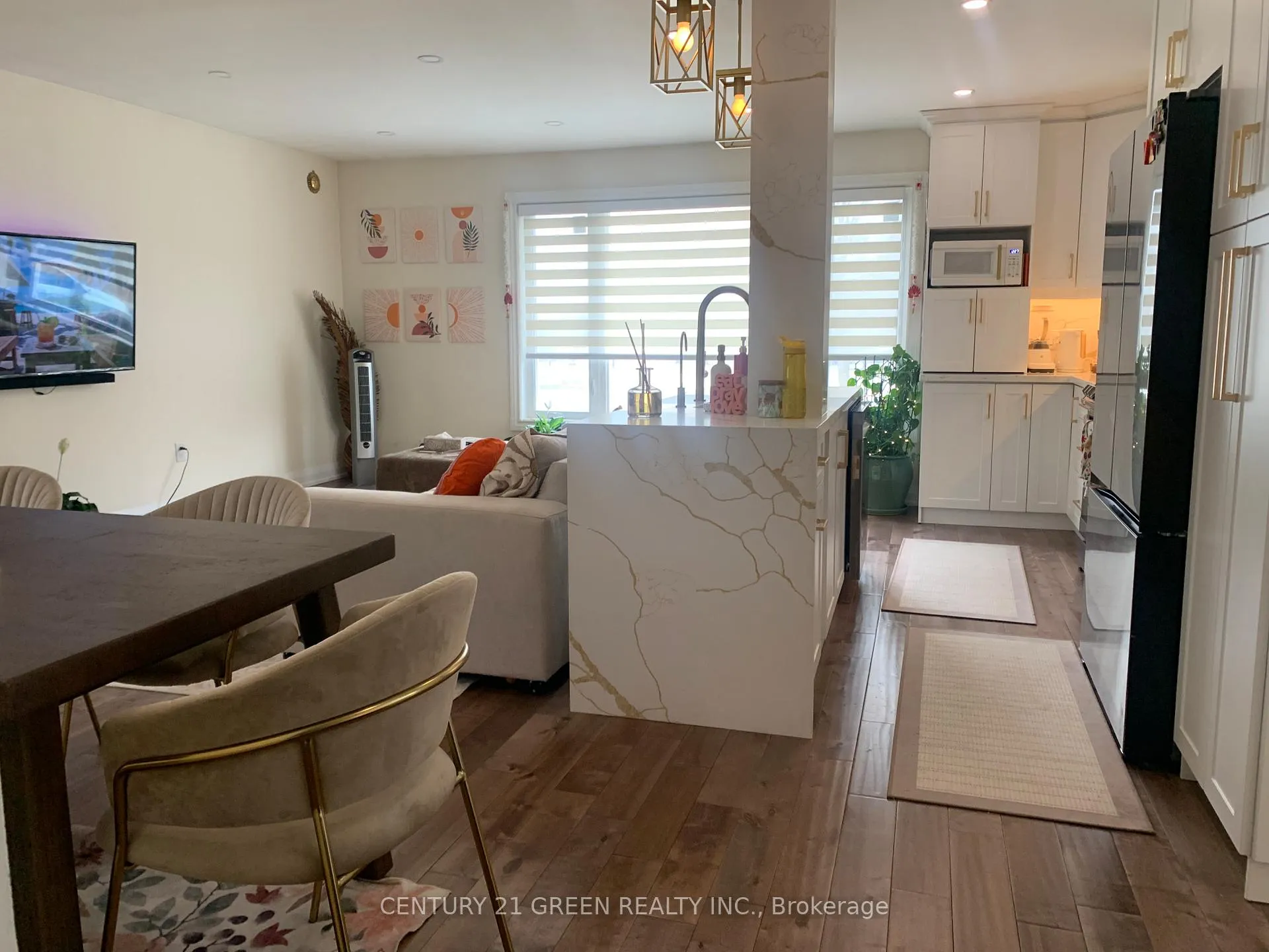 Photo 11 of Unit UPPER, 28 Parkway Avenue, Brampton, Northwood Park — HOMEH