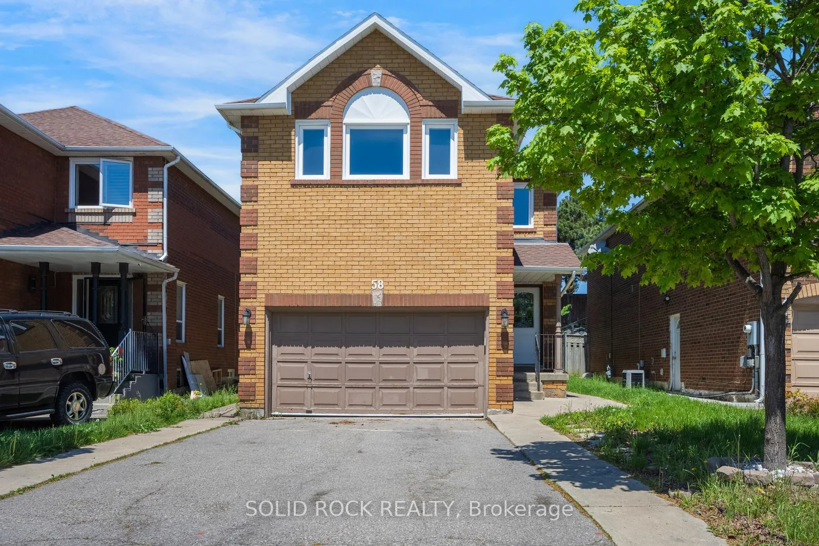 Front of 58 Ravenscliffe Court