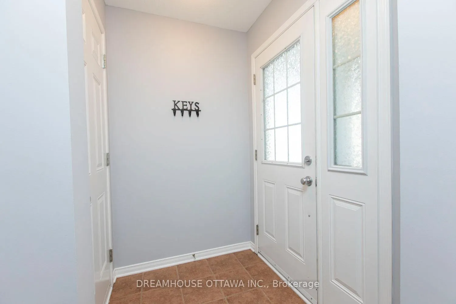 Photo 4 of 158 Patriot Place, Ottawa, Kanata - Emerald Meadows/Trailwest — HOMEH