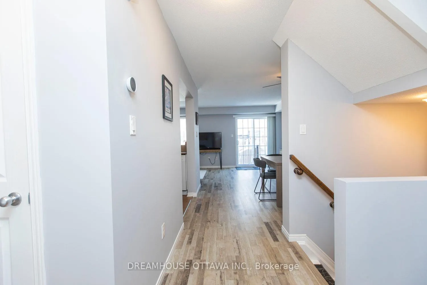 Photo 5 of 158 Patriot Place, Ottawa, Kanata - Emerald Meadows/Trailwest — HOMEH