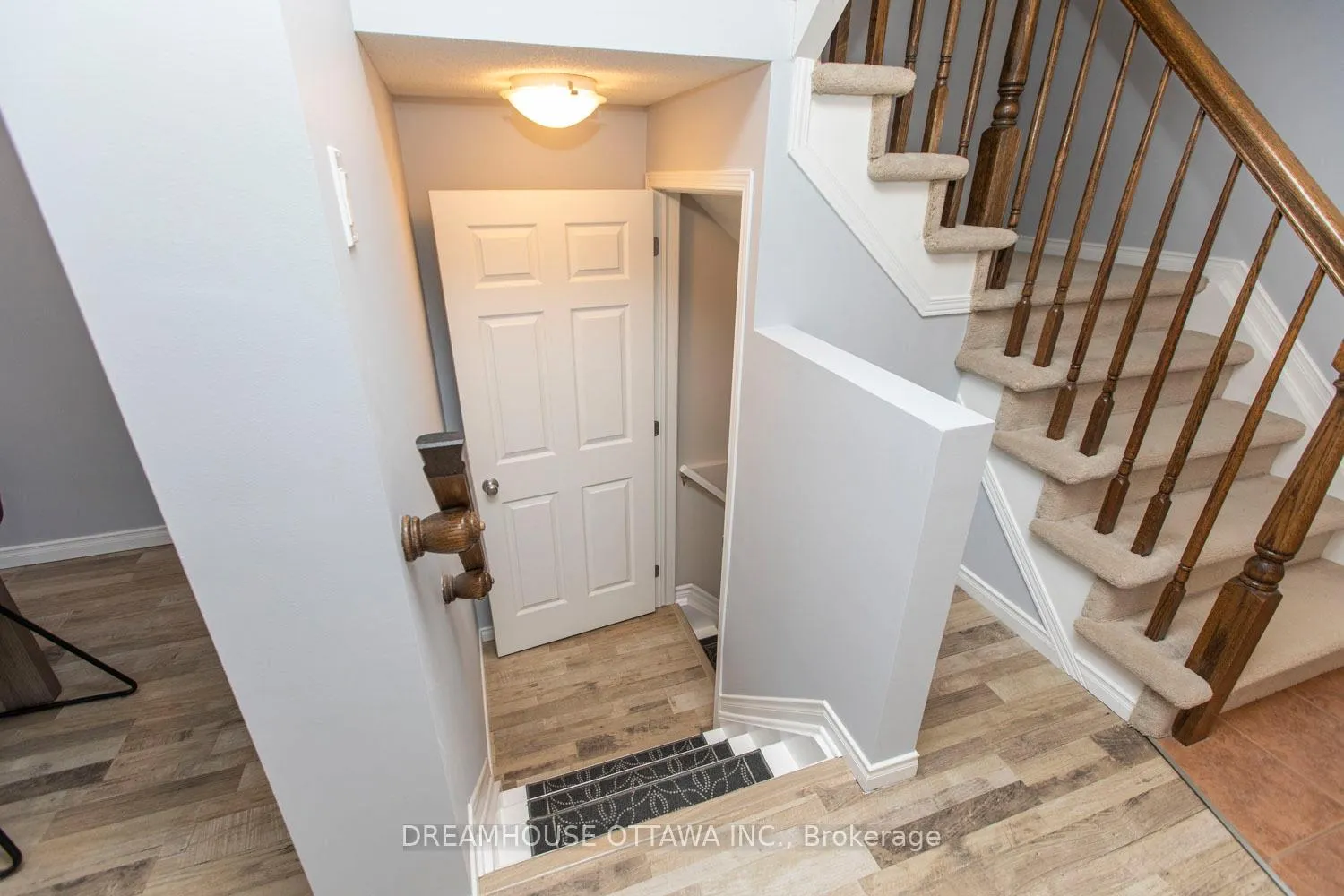 Photo 33 of 158 Patriot Place, Ottawa, Kanata - Emerald Meadows/Trailwest — HOMEH