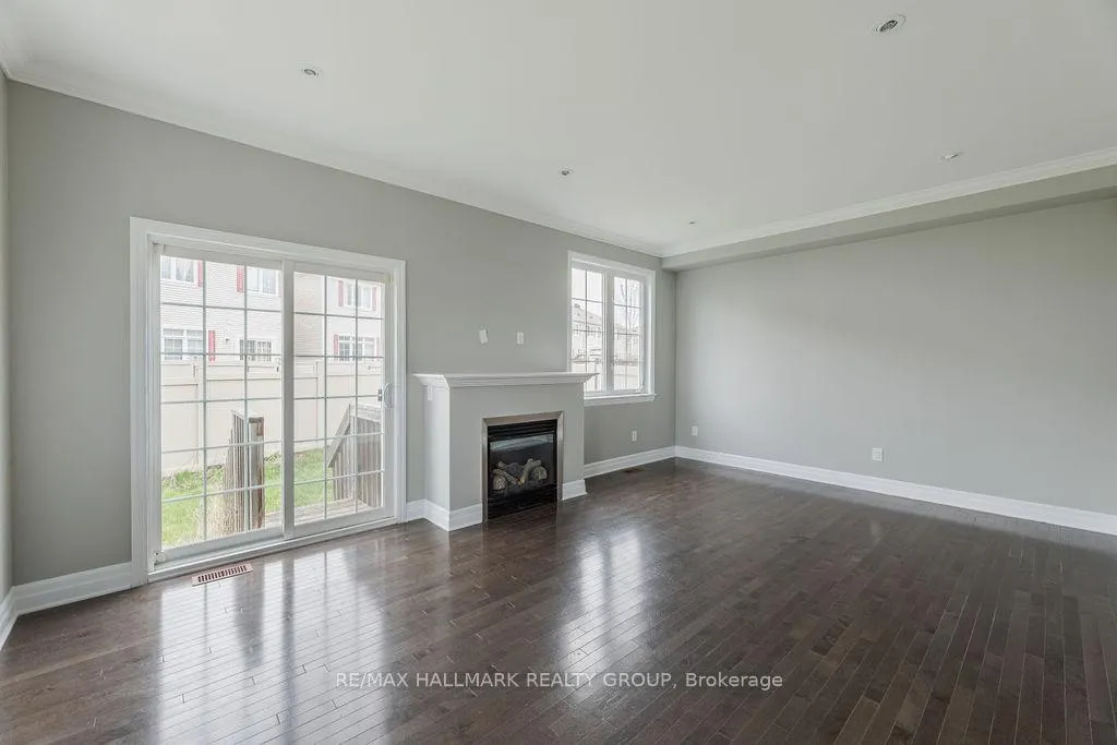 Photo 4 of 800 Kennacraig Private, Ottawa, Barrhaven - Stonebridge — HOMEH