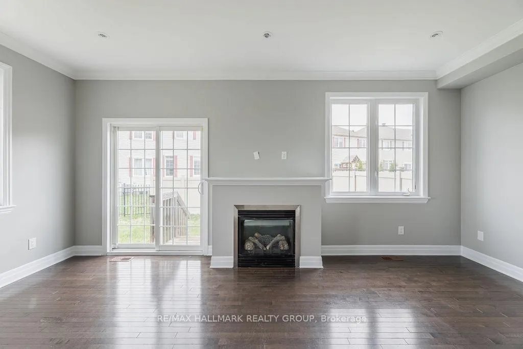 Photo 5 of 800 Kennacraig Private, Ottawa, Barrhaven - Stonebridge — HOMEH