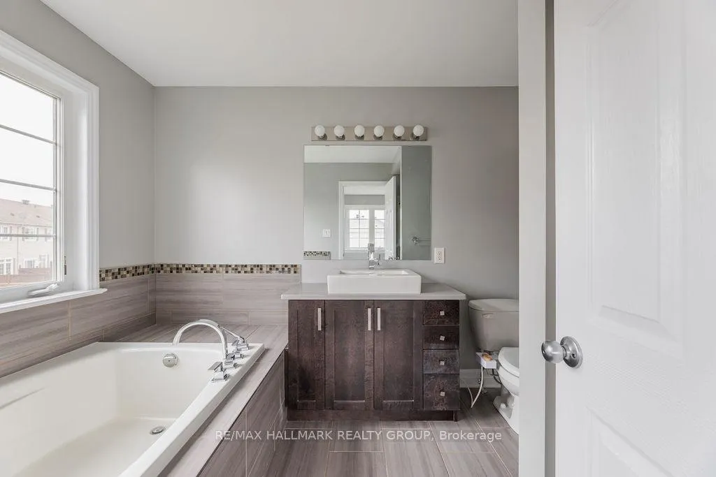 Photo 24 of 800 Kennacraig Private, Ottawa, Barrhaven - Stonebridge — HOMEH