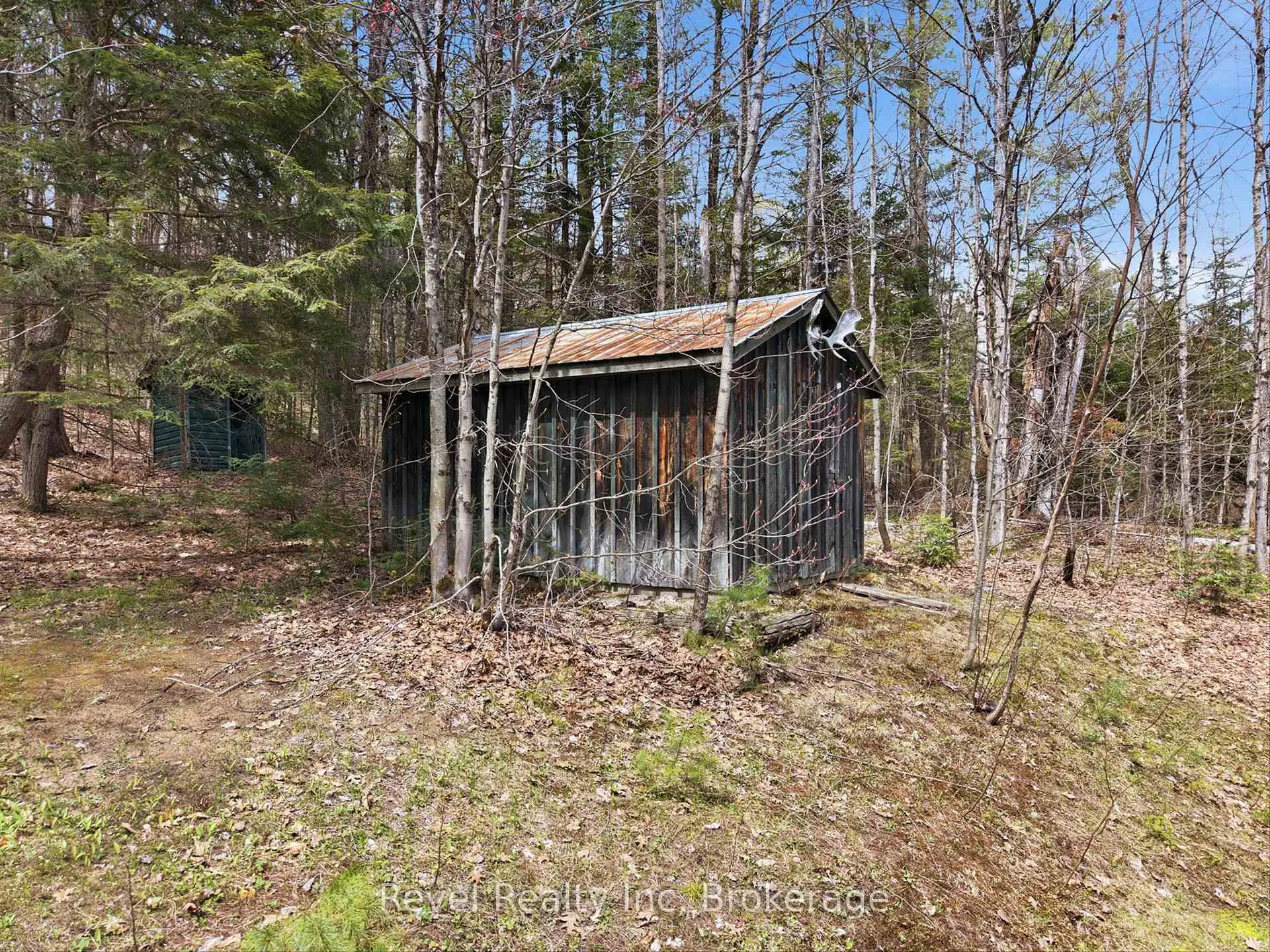 Photo 4 of 1163 Vankoughnet Road, Bracebridge, Oakley — HOMEH
