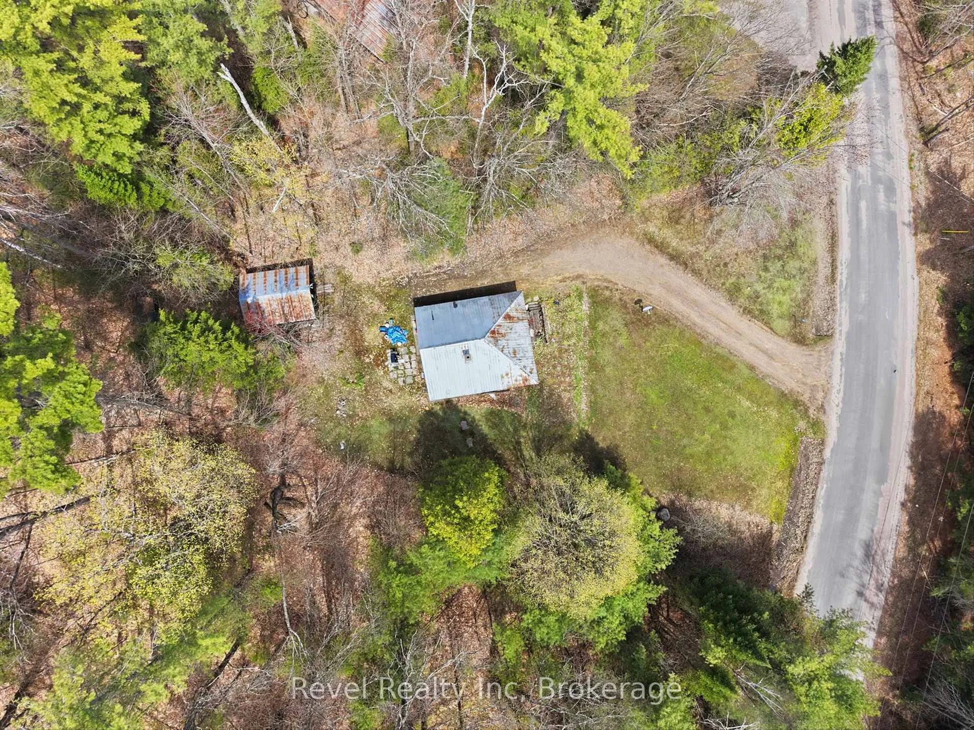 Photo 9 of 1163 Vankoughnet Road, Bracebridge, Oakley — HOMEH
