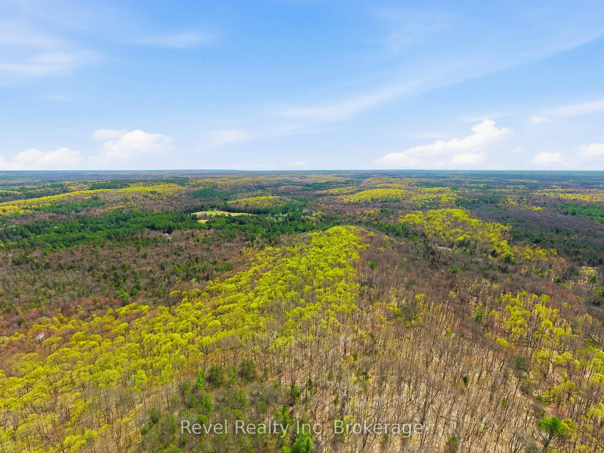 Photo 15 of 1163 Vankoughnet Road, Bracebridge, Oakley — HOMEH