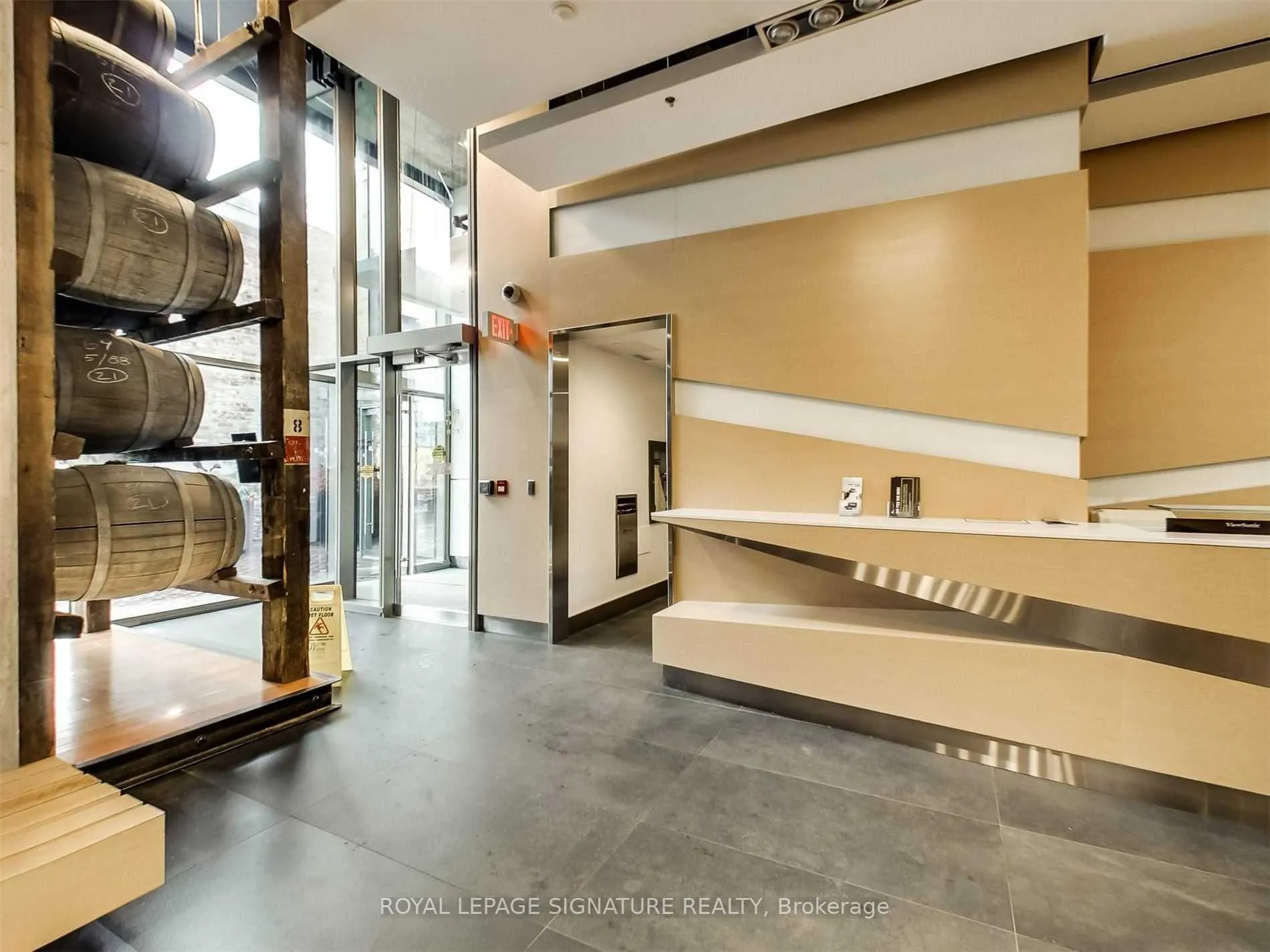 Photo 2 of Unit 3305, 390 Cherry Street, Toronto, Waterfront Communities — HOMEH
