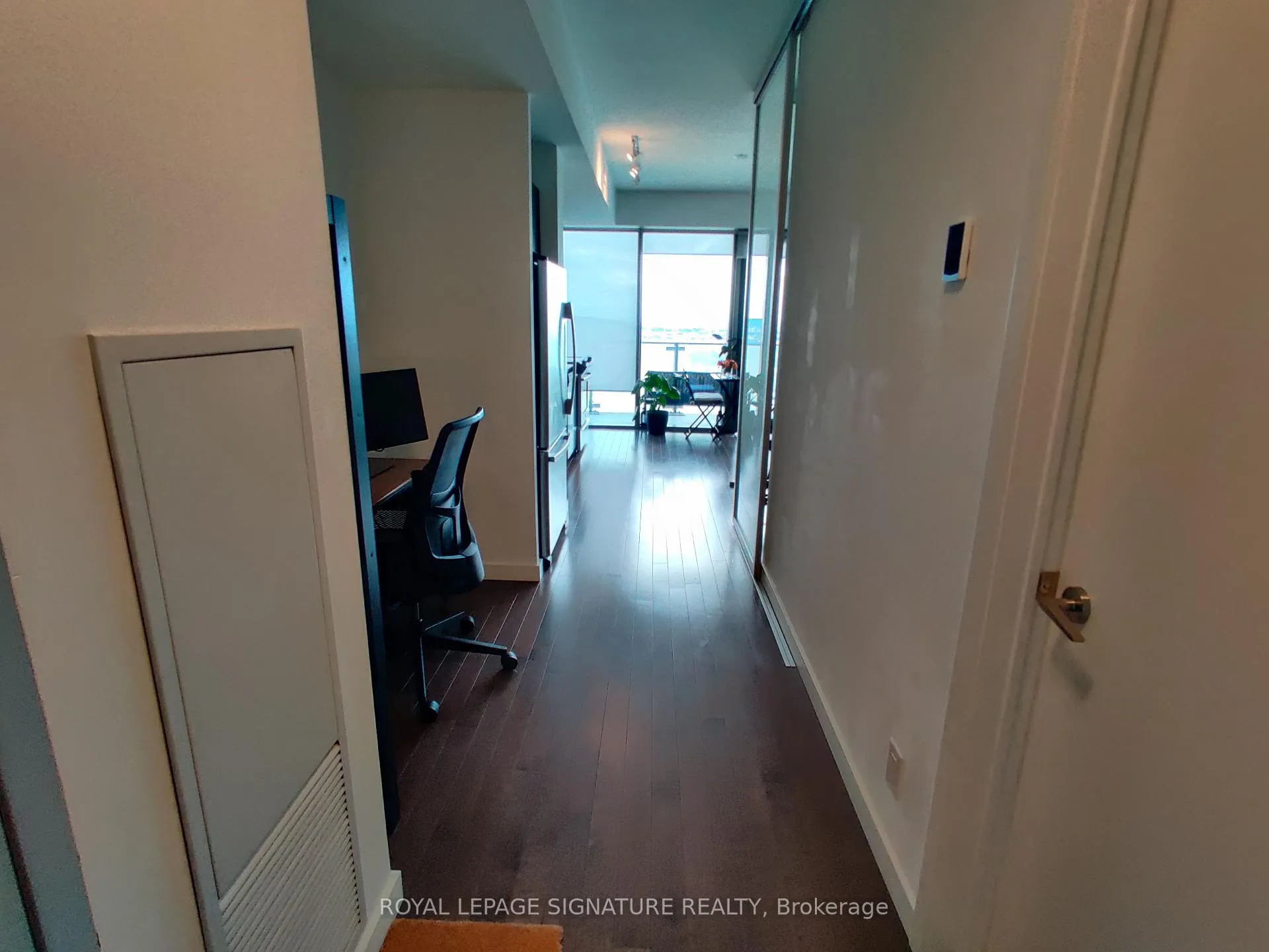 Photo 6 of Unit 3305, 390 Cherry Street, Toronto, Waterfront Communities — HOMEH