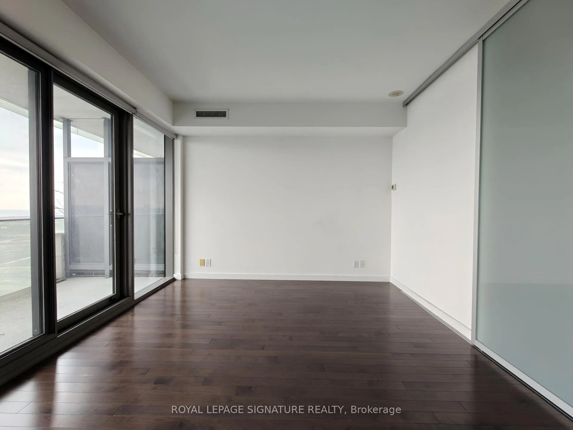 Photo 10 of Unit 3305, 390 Cherry Street, Toronto, Waterfront Communities — HOMEH