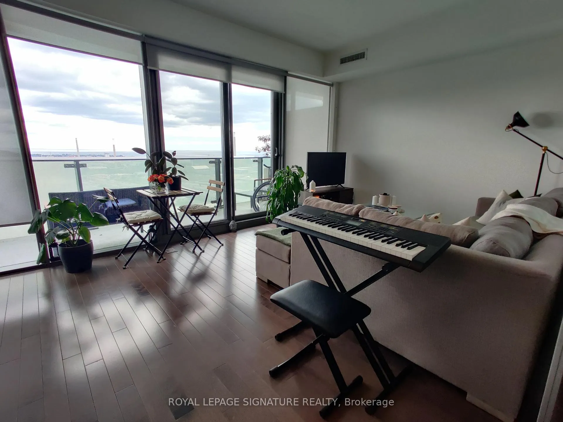 Photo 11 of Unit 3305, 390 Cherry Street, Toronto, Waterfront Communities — HOMEH