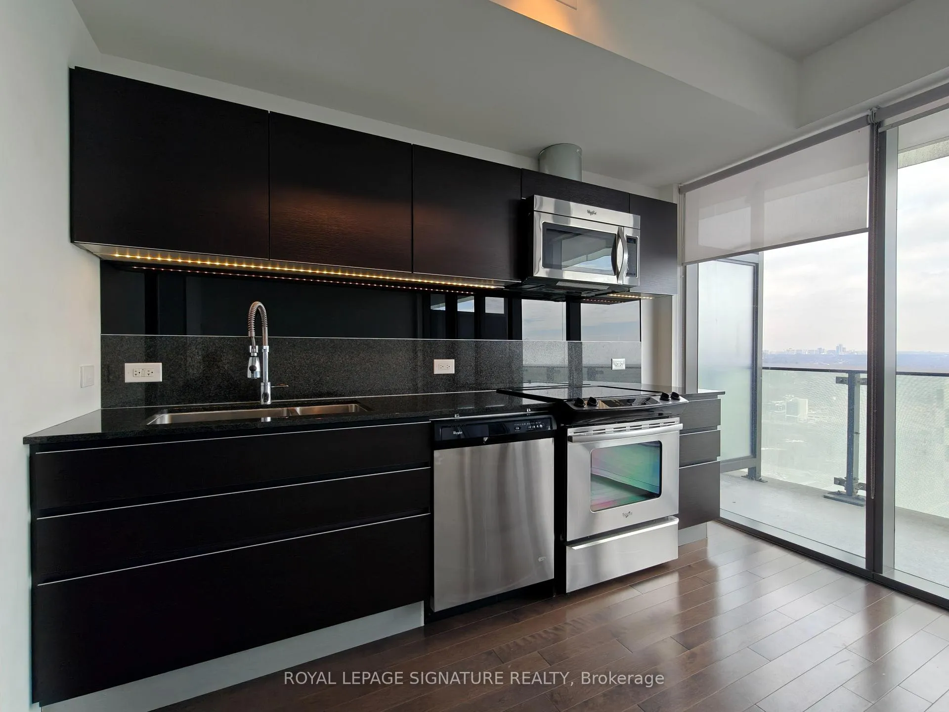 Photo 17 of Unit 3305, 390 Cherry Street, Toronto, Waterfront Communities — HOMEH